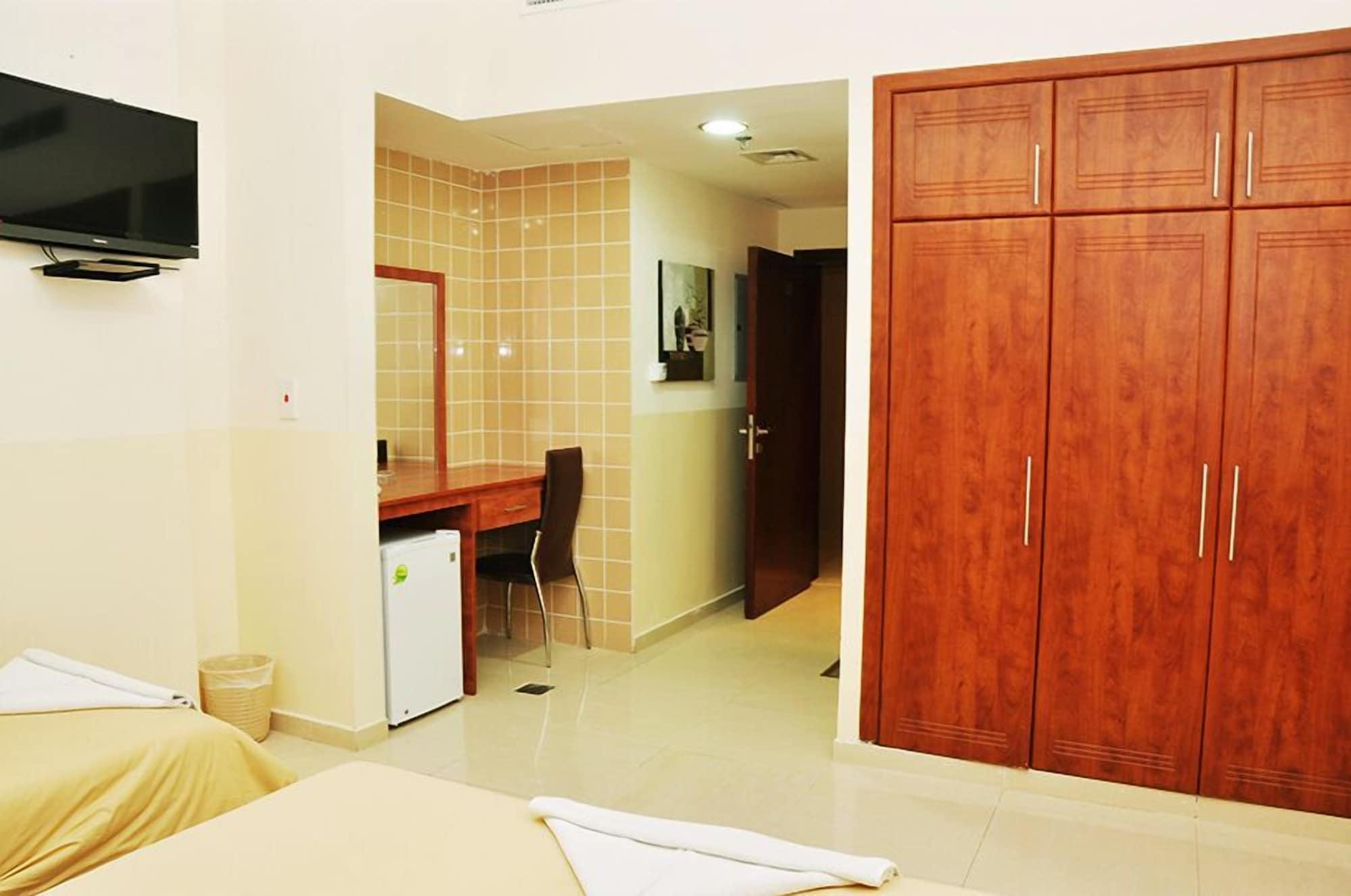 Africana Hotel Дубай Экстерьер фото